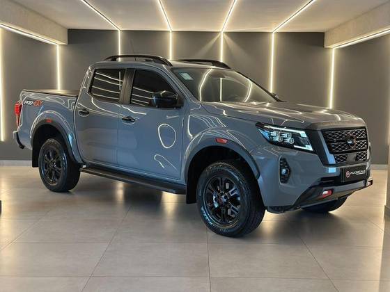 NISSAN FRONTIER 2.3 16V TURBO DIESEL PRO4X CD 4X4 AUTOMÁTICO NISSAN FRONTIER 2.3 16V TURBO DIESEL PRO4X CD 4X4 AUTOMÁTICO